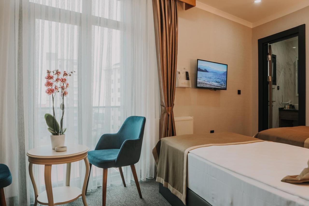 Otel Grand Lark Provincia di Istanbul Esterno foto