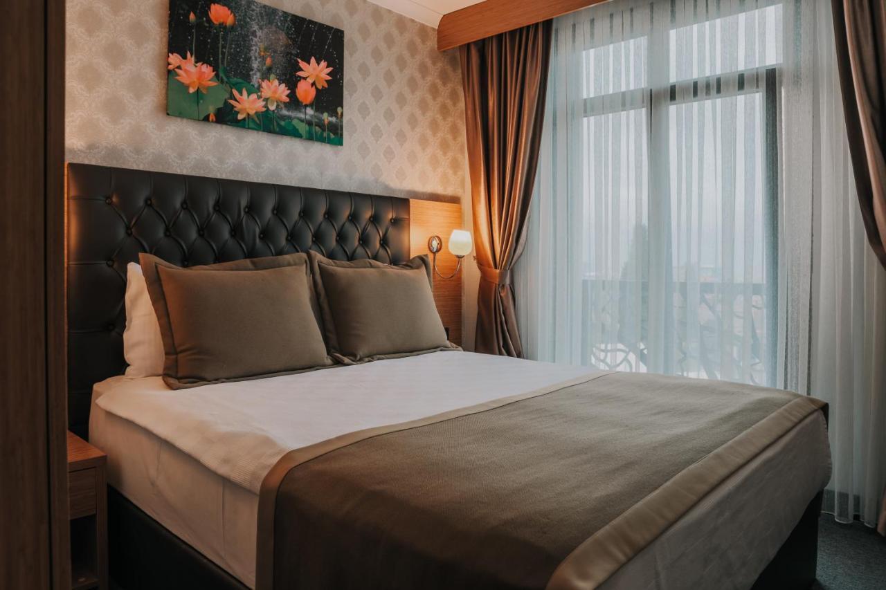 Otel Grand Lark Provincia di Istanbul Esterno foto