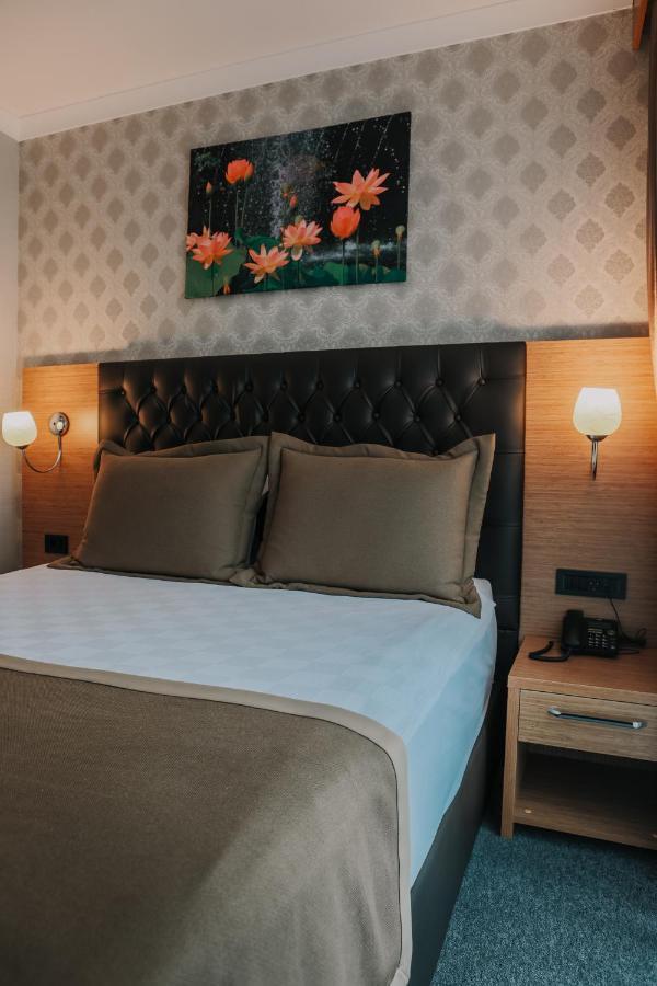 Otel Grand Lark Provincia di Istanbul Esterno foto